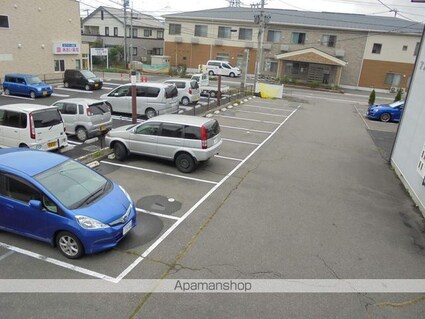 アメニティー県Ａ[2DK/46.2m2]の駐車場2