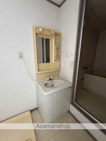 アーバン南岩国A棟の内装写真