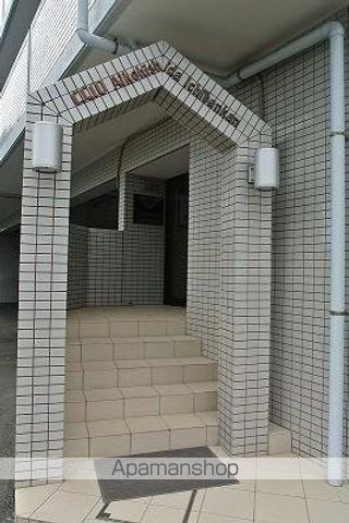 クリオ愛甲石田壱番館の玄関写真