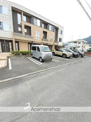 オルテンシアⅢ[1LDK/53.01m2]の駐車場1