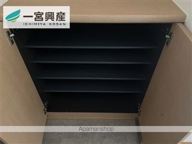 フォブールトロワ片岡の内装写真