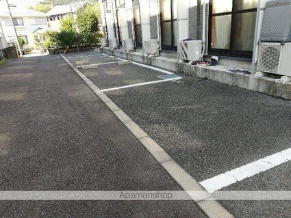 レオパレスＮＥＷＮＯＲＴＨ　[1K/20.14m2]の駐車場
