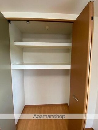 グロリアス[1LDK/41.79m2]の収納