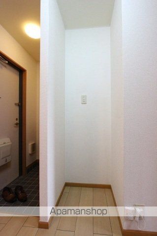 ラージウエストの内装写真