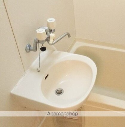 レオパレスフローラ[1K/26.49m2]の洗面所