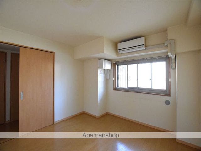 VERNAL HOUSEの内装写真