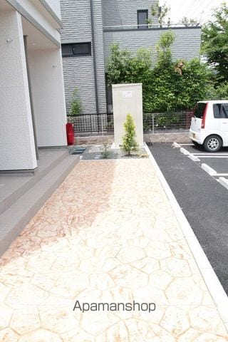 セシリア・RENの外観写真
