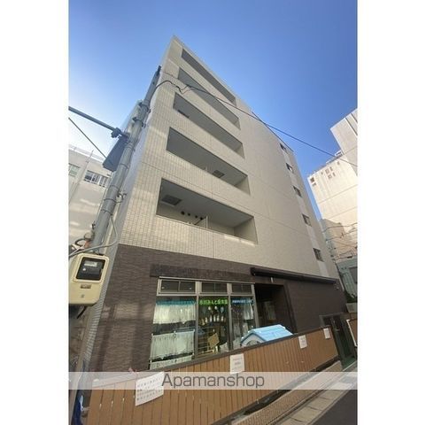 ラクラス市川の玄関写真