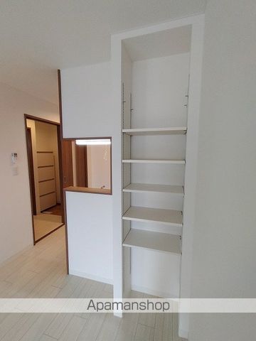 エルパシオン吹田泉町の内装写真