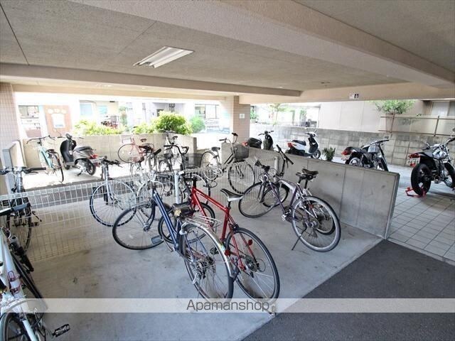 エンブレム山越[1K/26m2]の共用部2