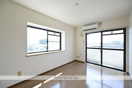 ダイホープラザ中村橋[1R/18.2m2]のリビング・居間1