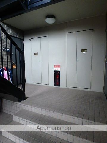 プラムアビテ奥本の玄関写真