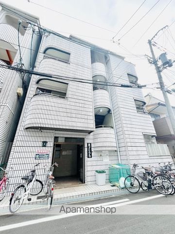 ホワイトハイツの外観写真