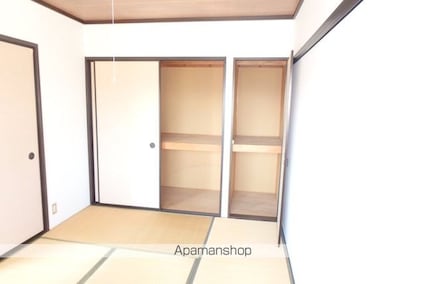 フォーブルイースト[2DK/43.68m2]の収納