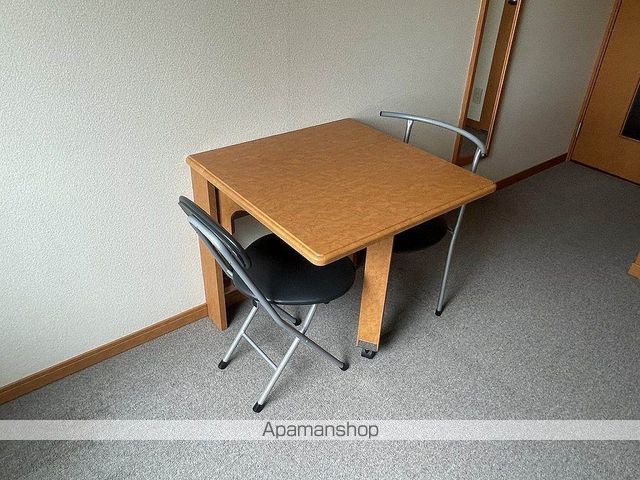 レオパレスPARKSIDEの内装写真