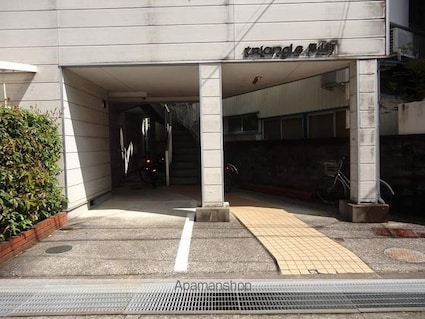 トライアングル筆山[1R/17.98m2]のロビー