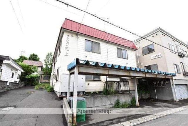 マンション三上の外観写真
