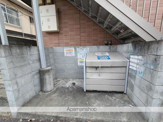 ソレジオ BXの玄関写真