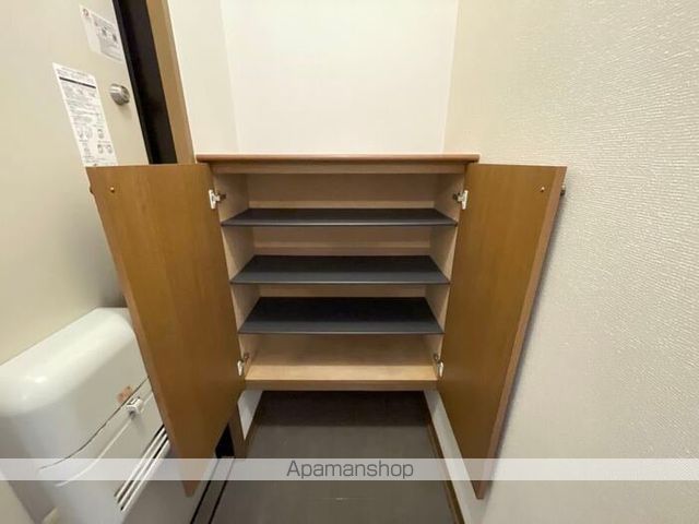 磐田市 2階建 築30年の内装写真