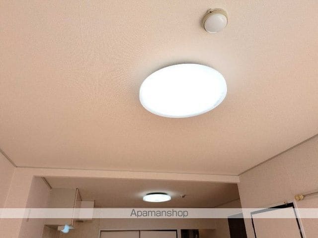 ホワイトタウンの内装写真
