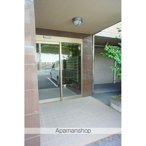 プラノ長田町の玄関写真