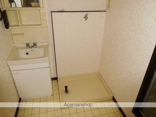 ファミール泉 Bの内装写真