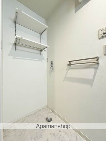 コンフォーザ A棟の内装写真