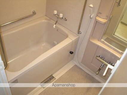 パーシモンフィールド[2LDK/63.69m2]のバス