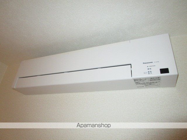 ヴィエィユリビエールIIの内装写真