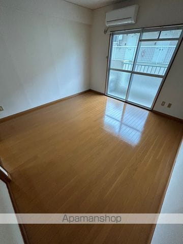 サンシャインハイツBの内装写真