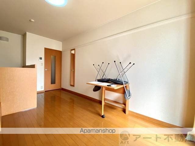 レオパレスエクレール松山の内装写真