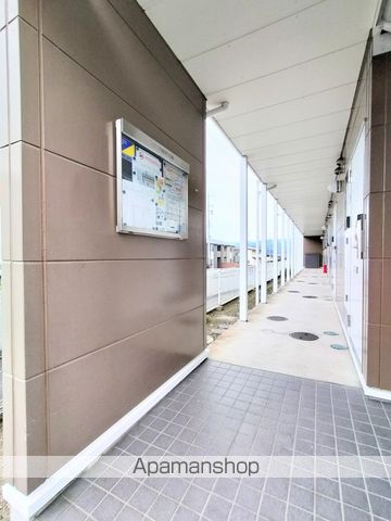 レオパレスアーリーバードの玄関写真