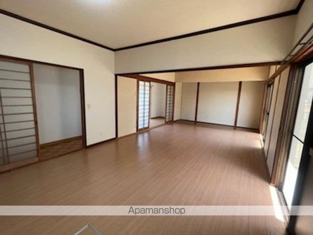 西本郷町貸家の内装写真