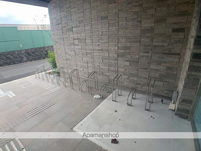 シャーメゾンろくはらの外観写真