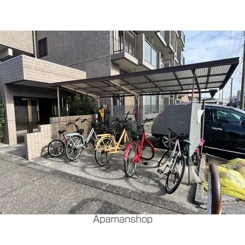 グランドミール中小田井の内装写真