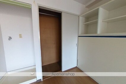 エトワール二葉[1R/19.8m2]の収納