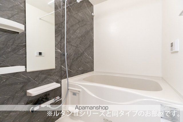 ラヴィアンローズの内装写真