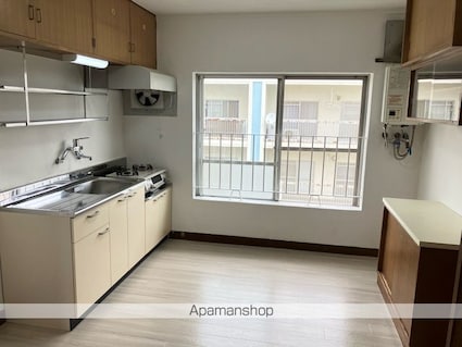 愛媛県新居浜市宇高町１丁目[2LDK/50.58m2]の内装1