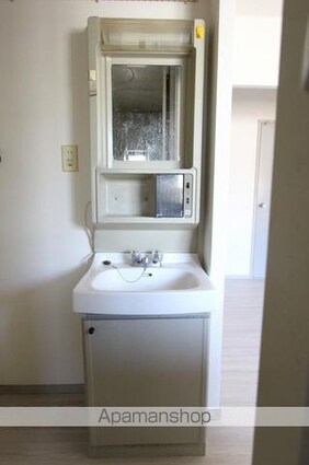 サンビレッジ高松　Ｄ棟[2LDK/60.35m2]の洗面所