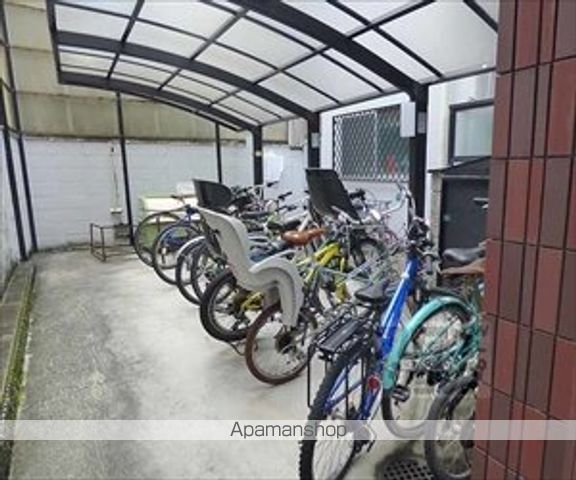 北白川コーポラスの外観写真