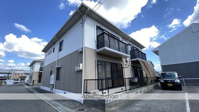 レーベン板野 B棟の外観写真