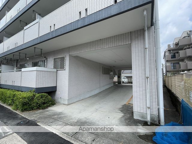 ノーメル香南の玄関写真