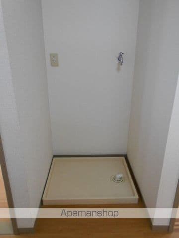 ロイヤルヒルズBの内装写真