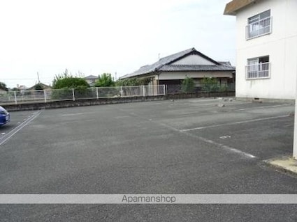 シャンティ[3LDK/65.55m2]の駐車場1