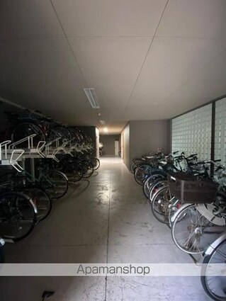 ロイヤルガーデン太田中央公園[4LDK/90.75m2]の駐車場