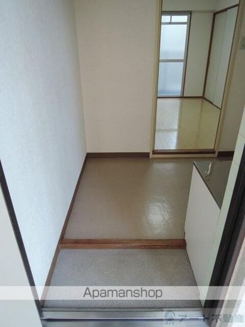 花繁ビル[1K/19.34m2]の玄関