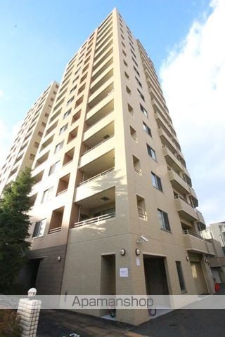 クレステージS6W12タワーの外観写真