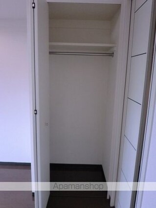 トーシンフェニックス高円寺クアトロ[1K/20.52m2]の収納