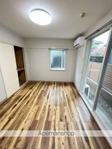 バードピアEの内装写真