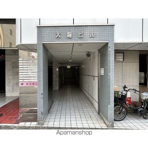 大鐘ビルの玄関写真
